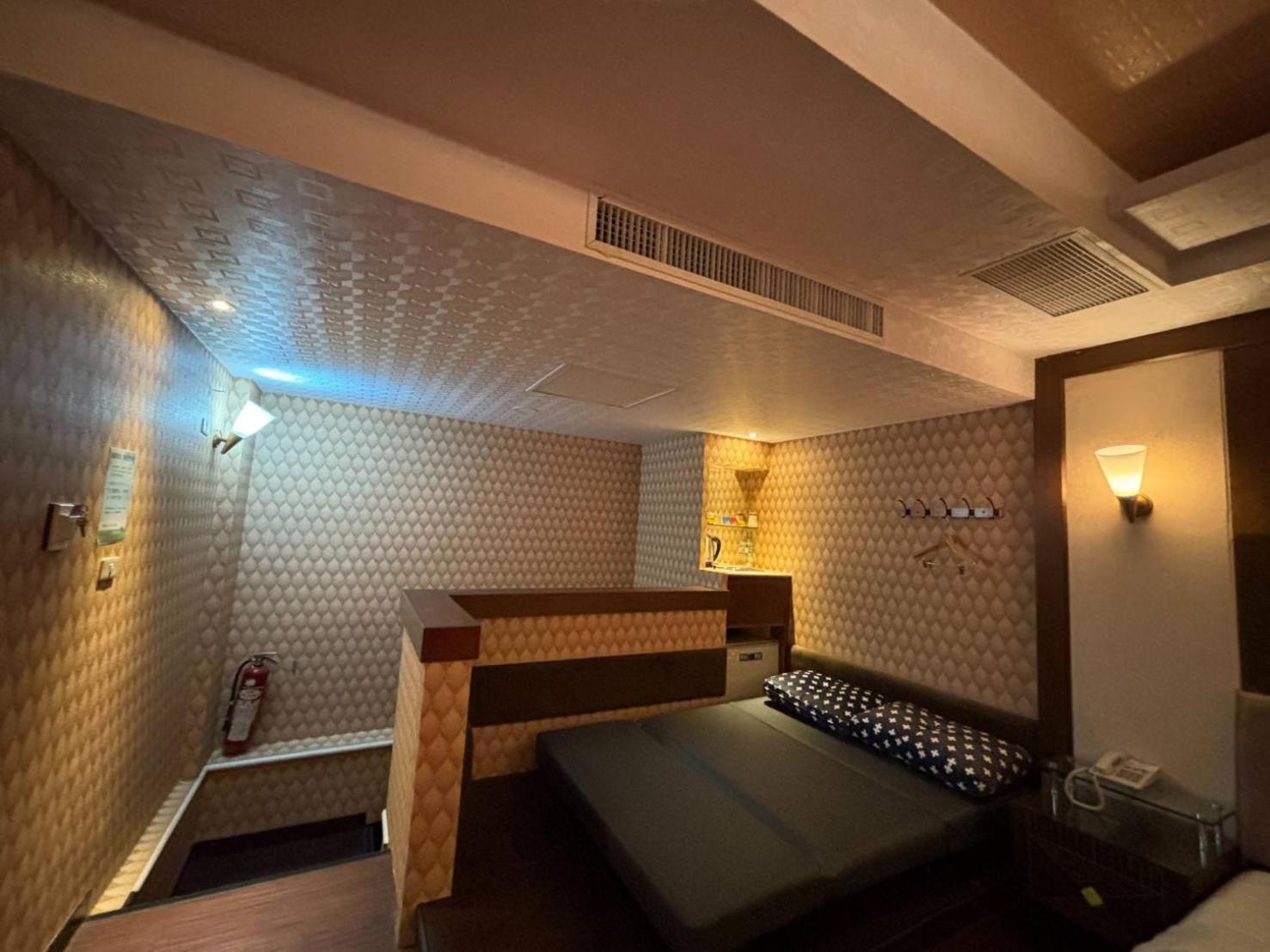 Hua Xiang Motel - Da Chang 카오슝 외부 사진