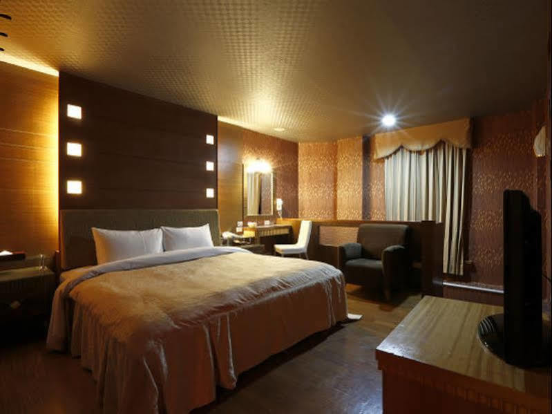 Hua Xiang Motel - Da Chang 카오슝 외부 사진